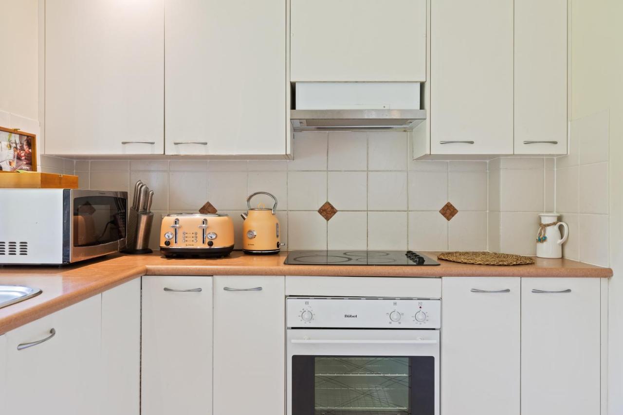 Treetops Lakeside Apartments Байрън Бей Екстериор снимка